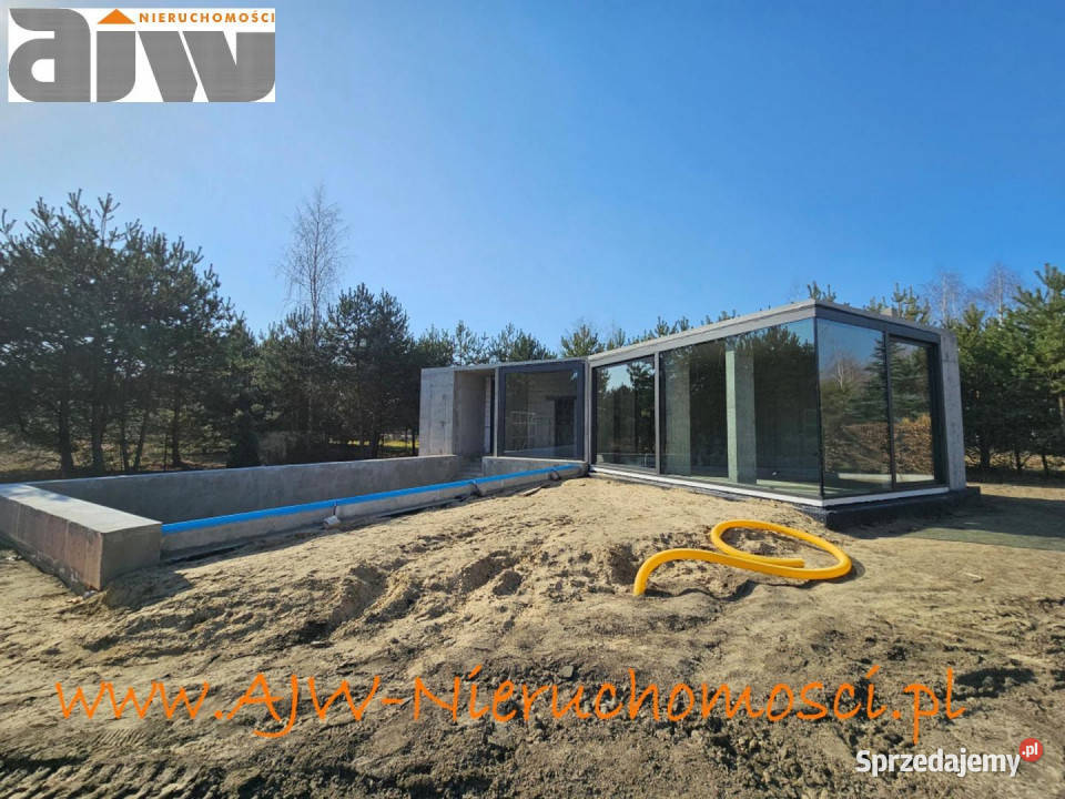 sprzedaży domu wolnostojącego 270m2 Lipków