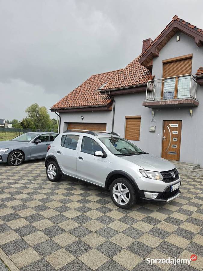 Dacia Sandero Stepway zarejestrowana opłacona nieuszkodzony