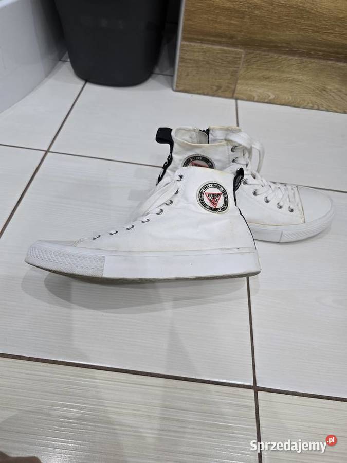 Guess białe trampki 39 Guess mazowieckie