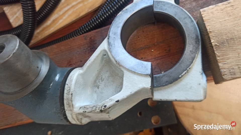 uchwyt do mechanizmu posuwu skrętny odlew nowy Kłodawa