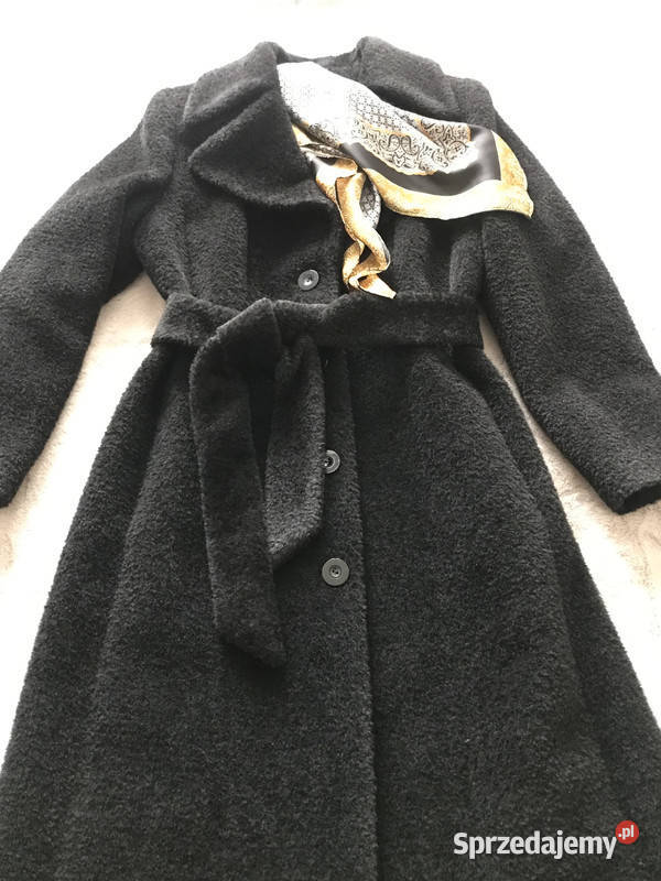 Ekskluzywny Płaszcz z Czarnej Wełny Idealny Pszczyna