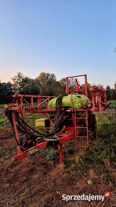 Opryskiwacz Moskit 1500l 15m nieuszkodzony