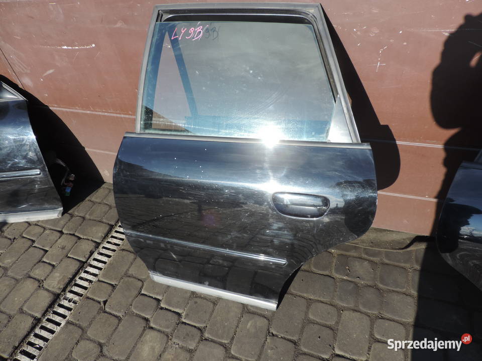 AUDI A3 8L 5D FL DRZWI LEWY TYŁ LY9B Rok produkcji 2002 Nowy Sącz