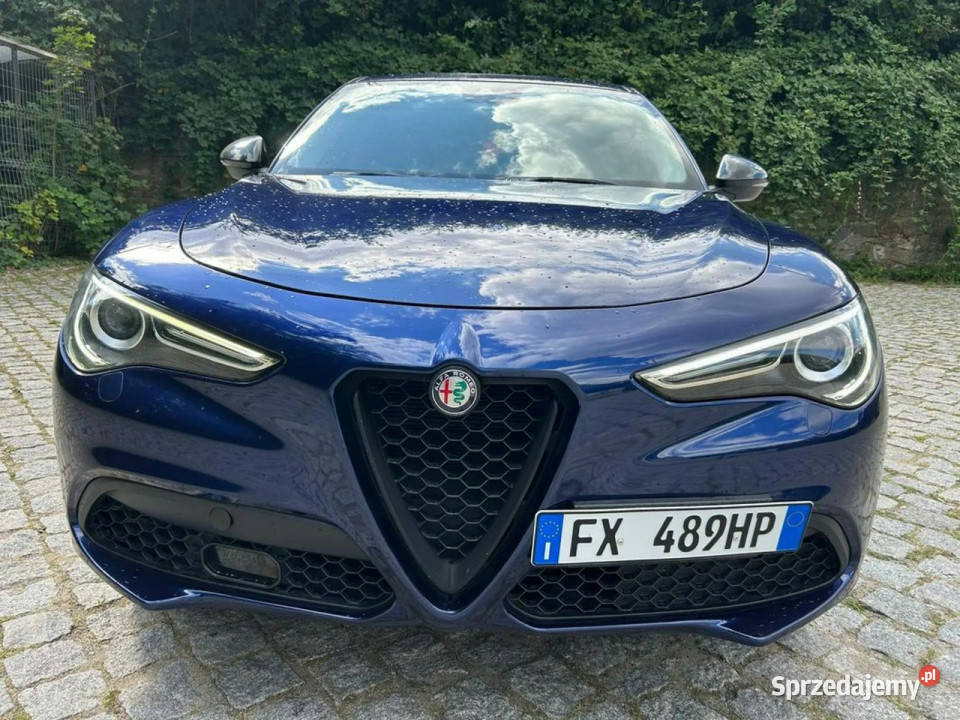 Alfa Romeo Stelvio 4x4 Veloce Skóra Navi Automat isofix