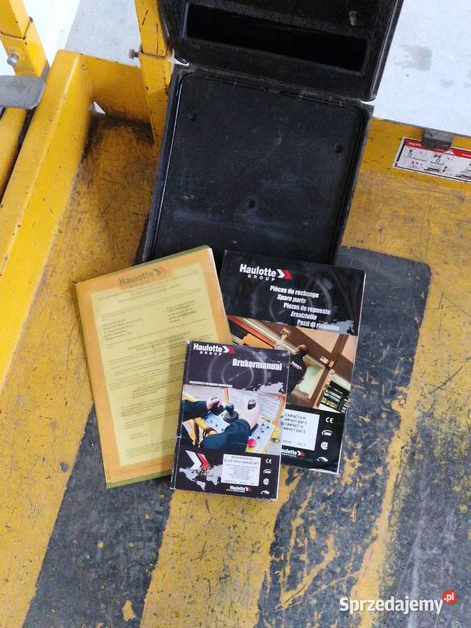 Haulotte Compact 12 m podnośnik nożycowy zwyżka Sanok