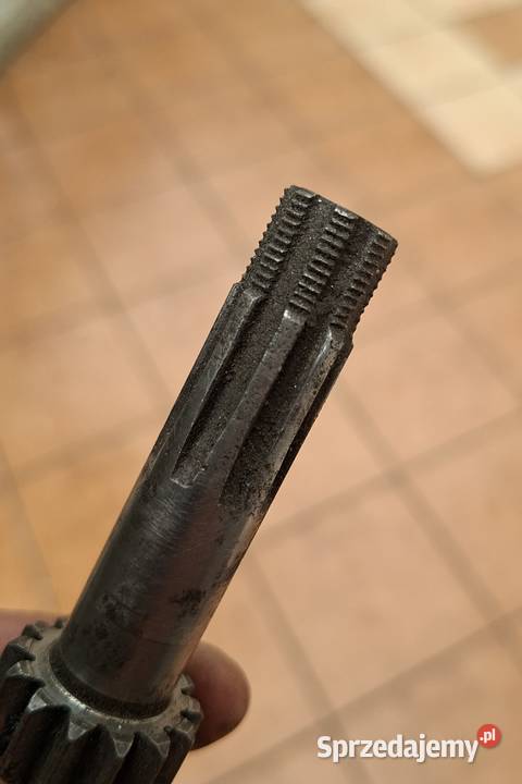 Shl m11 wałek główny oryginał ładny gwint Skrzynie biegów
