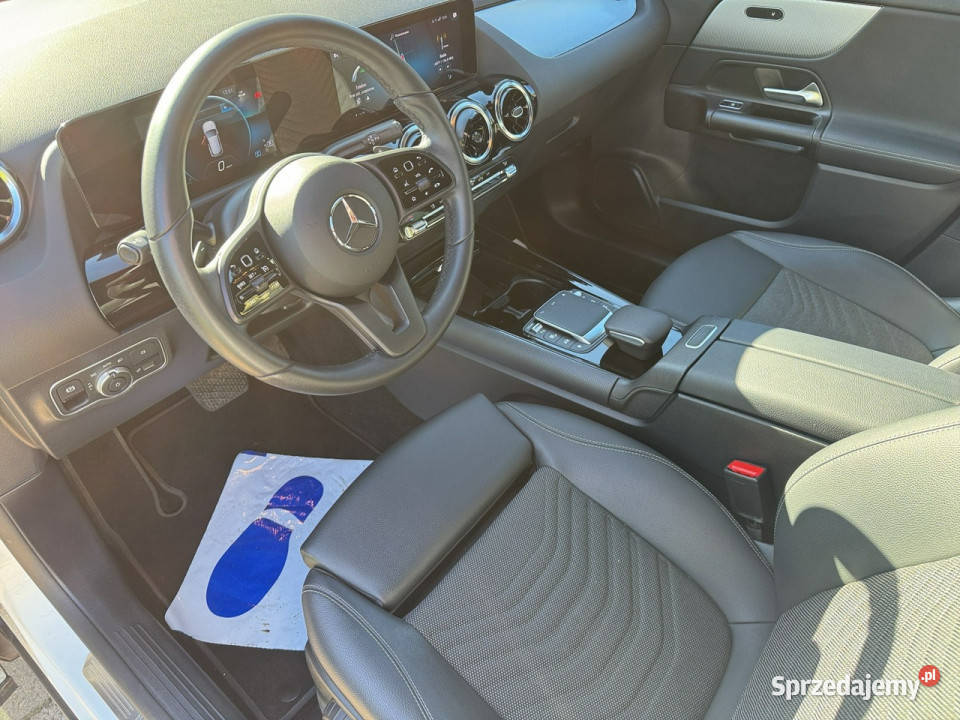 Mercedes GLA 200 AMG Line Z Polskiego Salonu nawigacja Mercedes-Benz Warszawa