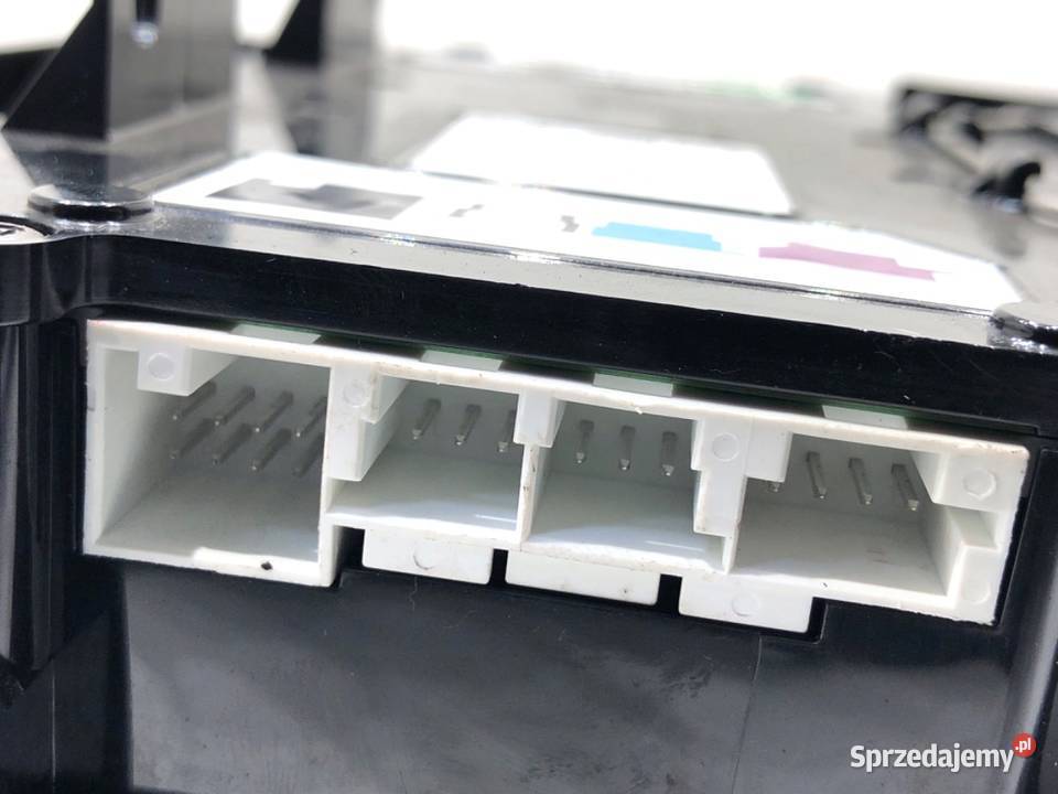 LAMPA SUFITOWA MERCEDES W176 A0009000702 osobowe