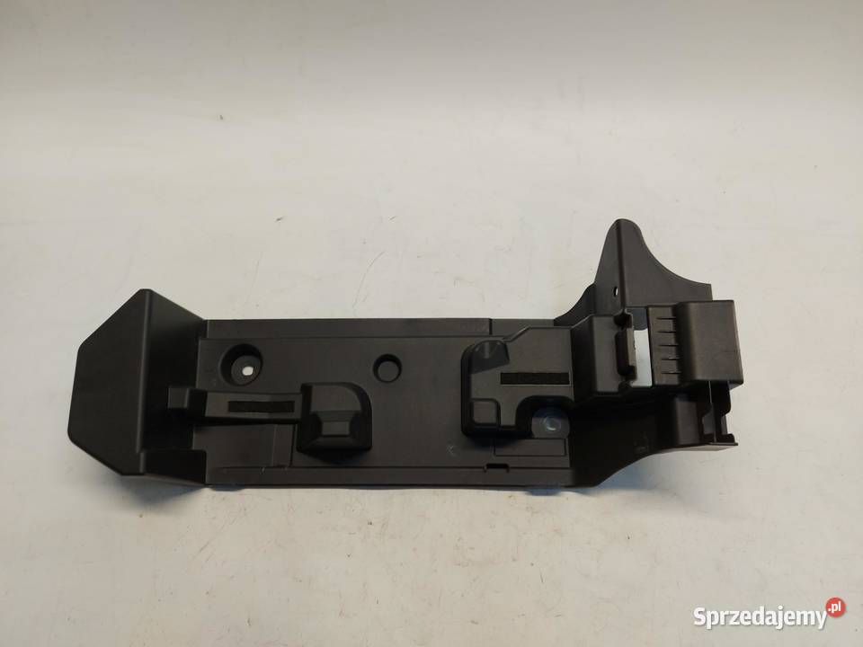 BMW G21 G20 Kombi 330e plastyk mocowanie prawe osobowe