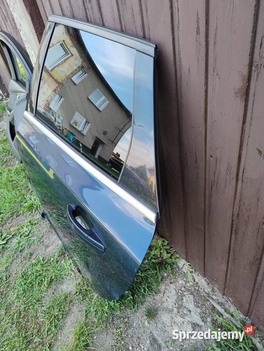 Drzwi kopmpletne Ford Focus mk3 lewy tył kombi śląskie Książenice