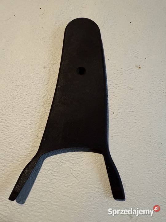 Osłona prawa pasa fotelu e12 e23 e28 OE 18533521 osobowe