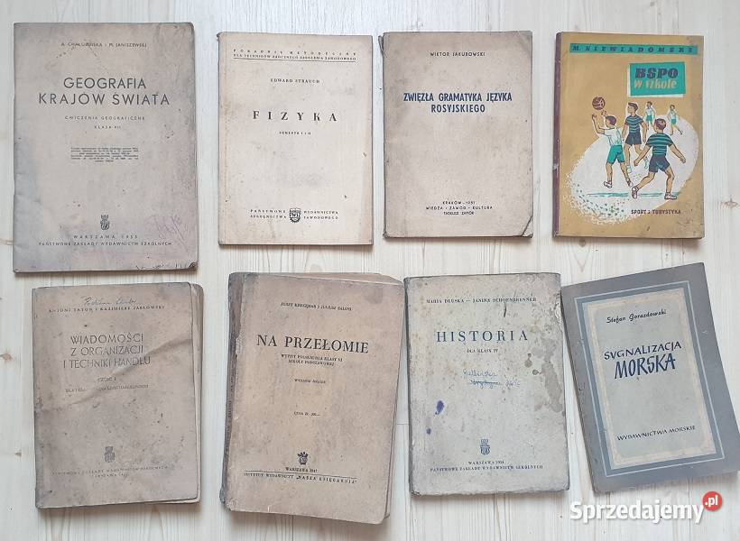 Zestaw książek z lat 19451960 stan Reszel
