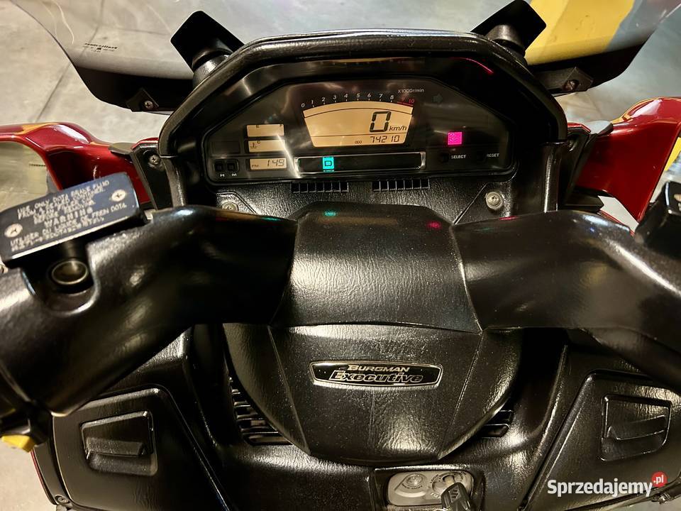 Suzuki Burgman 650 Executive maxi skuter 2004 Ząbki