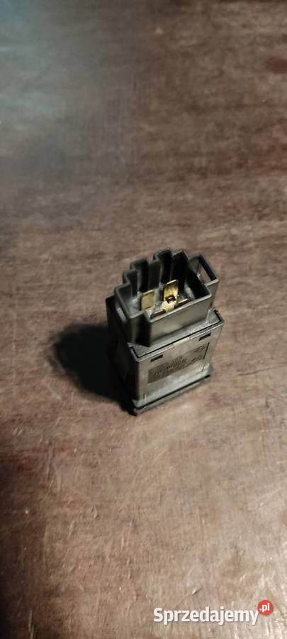 Golf 3 Vento przełącznik grzania tylnej szyby