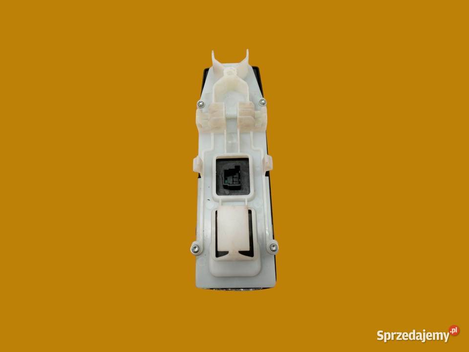 PRZEŁĄCZNIK SZYB LEWY PRZÓD 2128208310 Mercedes Rok produkcji 2009