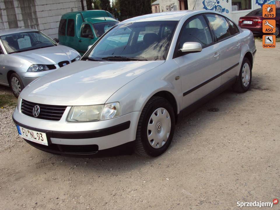 Volkswagen Passat srebrny 238000km Końskie