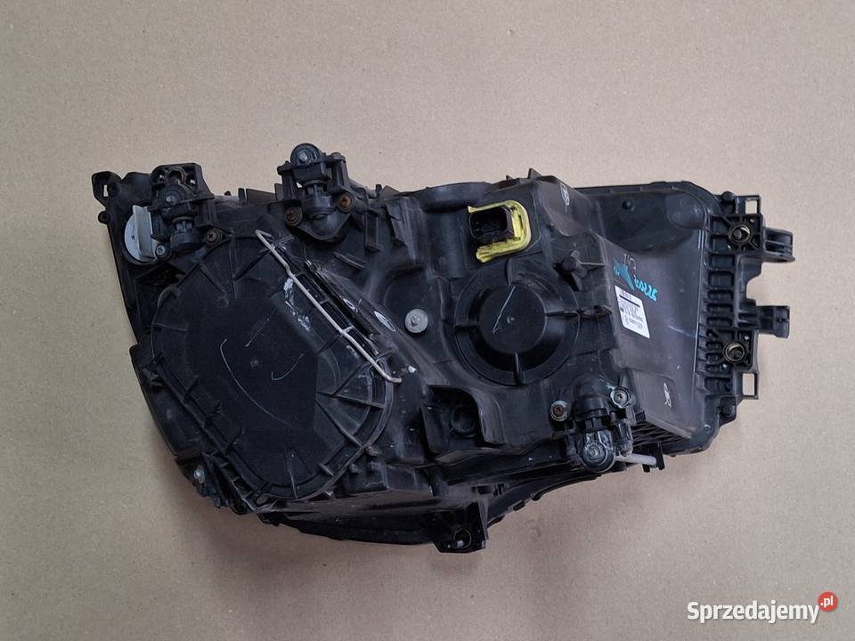 MERCEDES ANTOS AROCS REFLEKTOR LEWY ORYGINAŁ ciężarowe Bieleń sprzedam