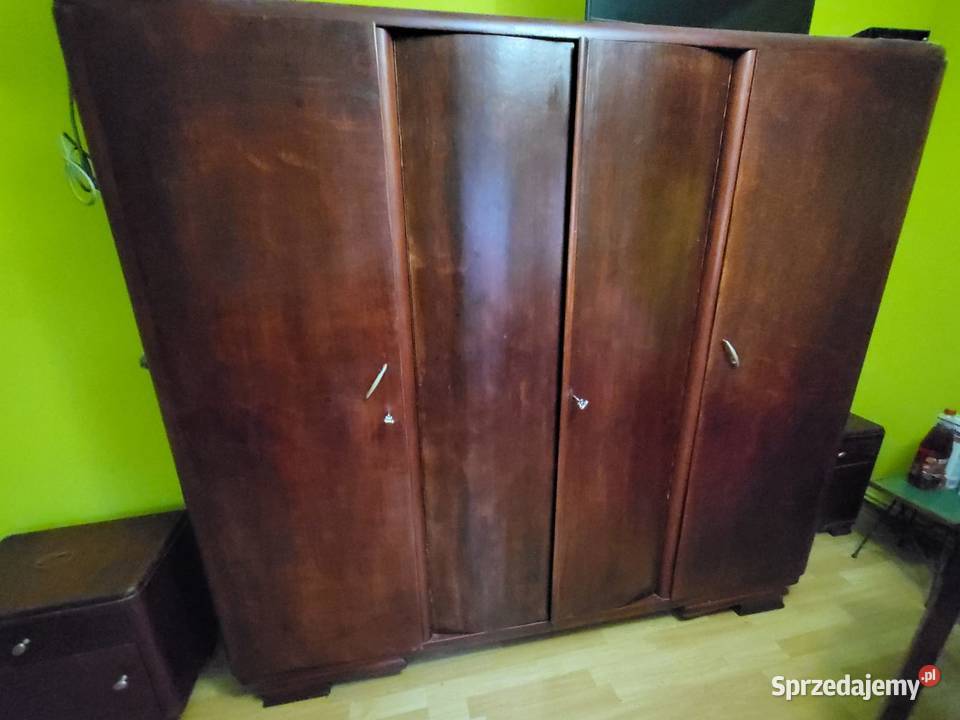 Stare Meble szafa toaletka stół 6 krzeseł plus 2