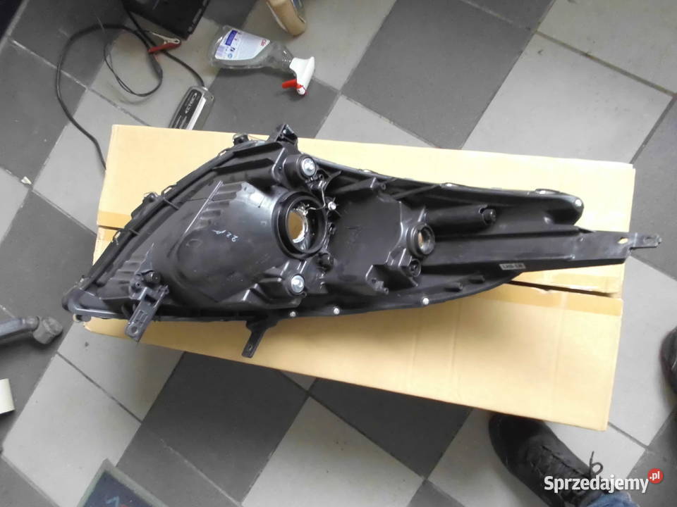 lewy reflektor suzuki swift mk7 2010 roku NOWY Bochnia