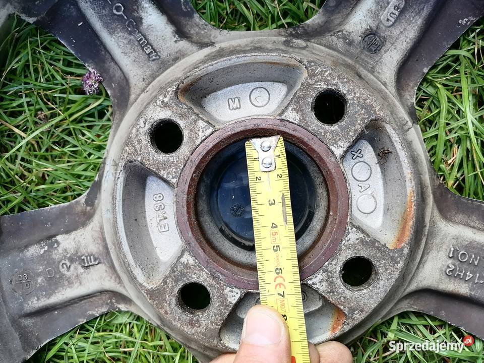 Alufelgi sprzedam na kołach 14 stan na zdjęciach Ulnowo