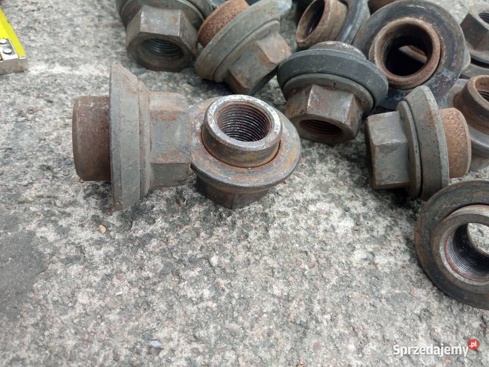 Nakrętka koła z tulejką do felg aluminiowych na sprzedam