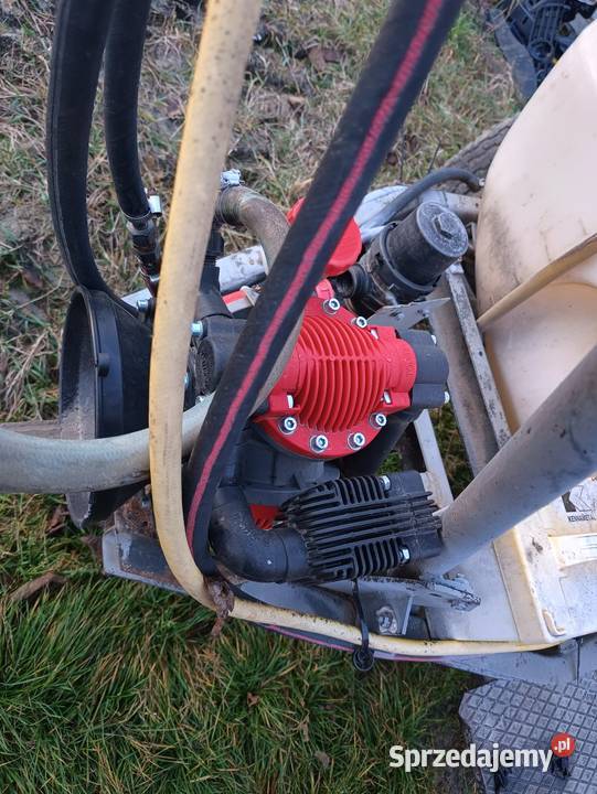 Opryskiwacz ciągany pilmet 1000l pompa udor 14m nieuszkodzony lubelskie Zamch