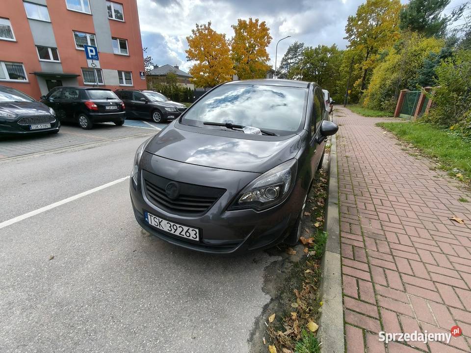 Opel Meriva 17 DTH 2011 uszkodzony świętokrzyskie
