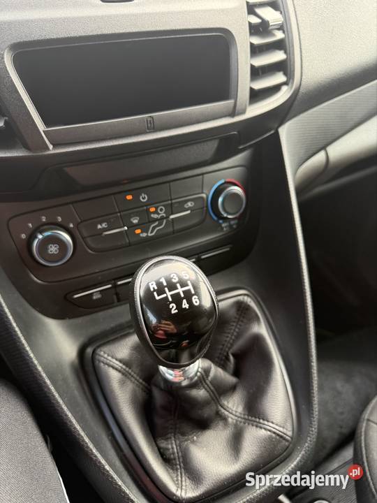 Okazja Ford Transit Connect benzyna nowy biały Stróża