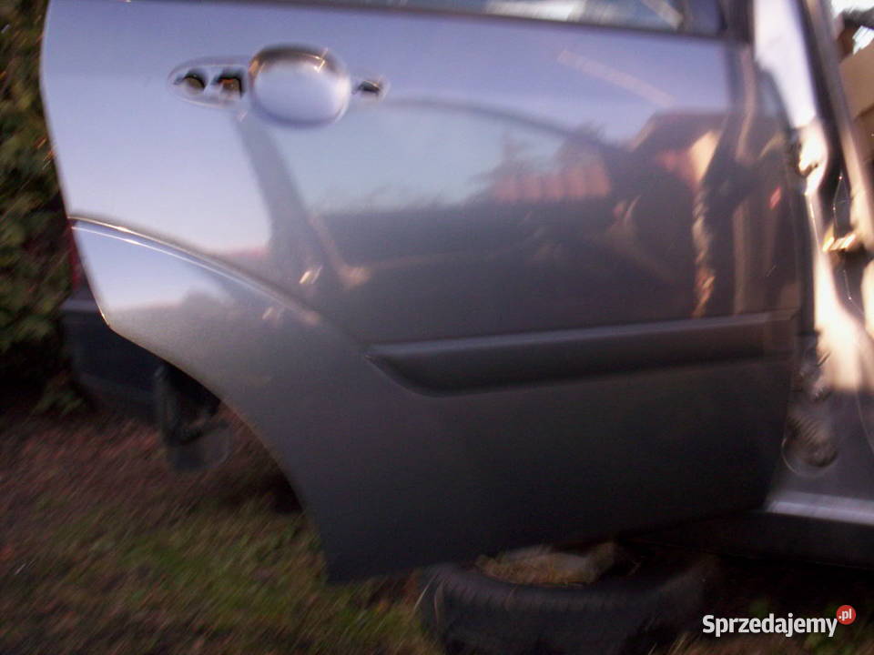 FORD FOCUS MK1 Drzwi Prawy Tył COMBI Kolor K1 osobowe Częstochowa