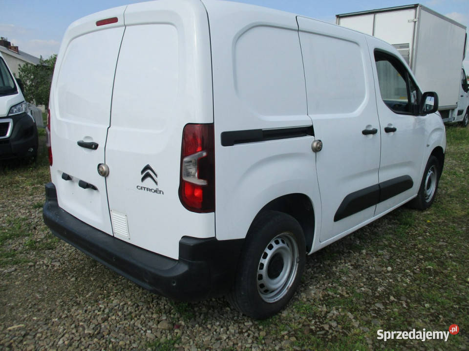 Citroen Berlingo L1 15 HDI 75 FV23 manualna Dębica sprzedam