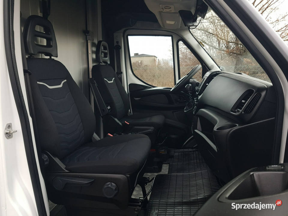 Iveco Daily KONTENER NISKOPODŁOGOWY 443x223x242 centralny zamek śląskie Poręba