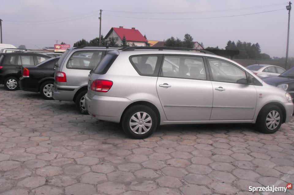 Toyota avensis verso 2003