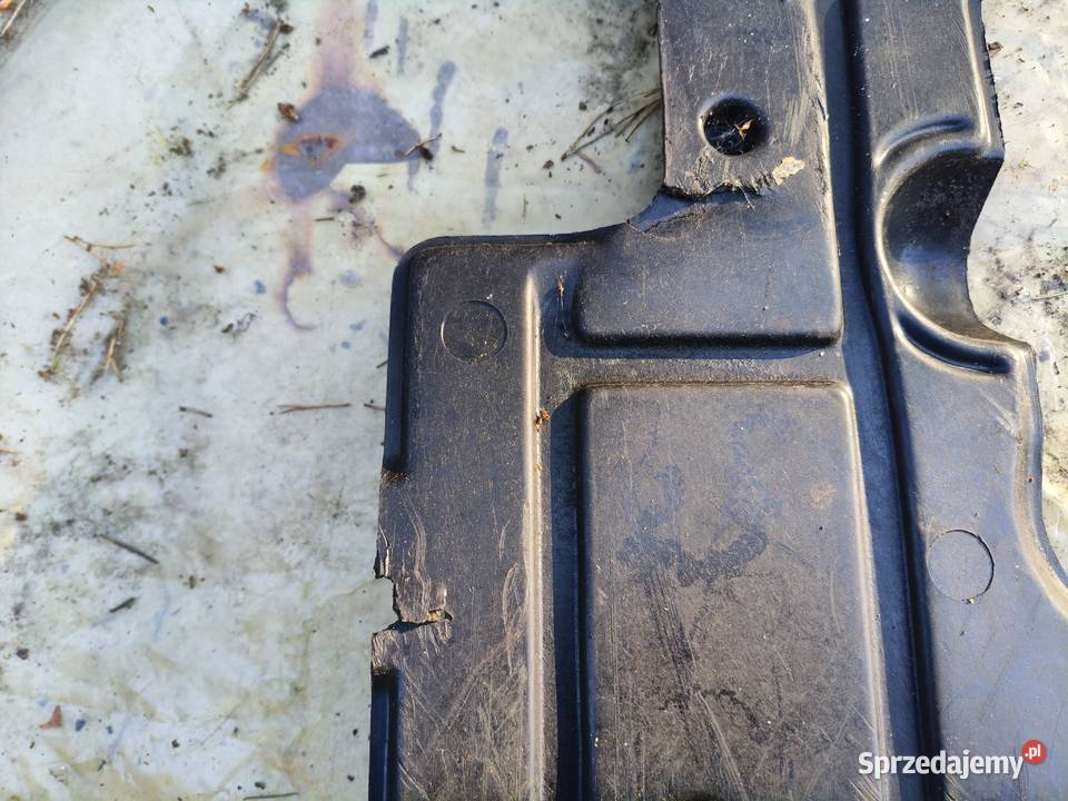 Mercedes 190 W201 osłona silnika podłoga 18 20 Skarżysko-Kamienna