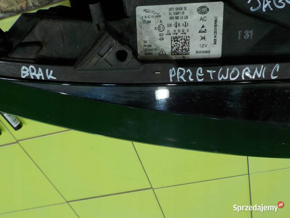 JAGUAR XE 20 D AUT 15r SEDAN 4D XENON lampa lewa mazowieckie Suków