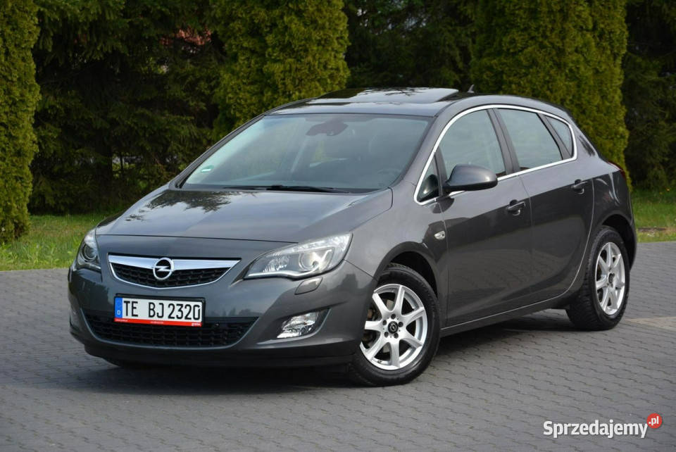 Opel Astra Cosmo Sport Xenon Ledy Navi Astra Ostrów Mazowiecka