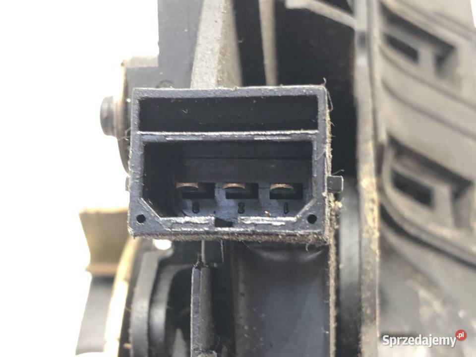 KLAMKA KLAPY TYŁ AUDI A3 8L 8D9827565H Hatchback