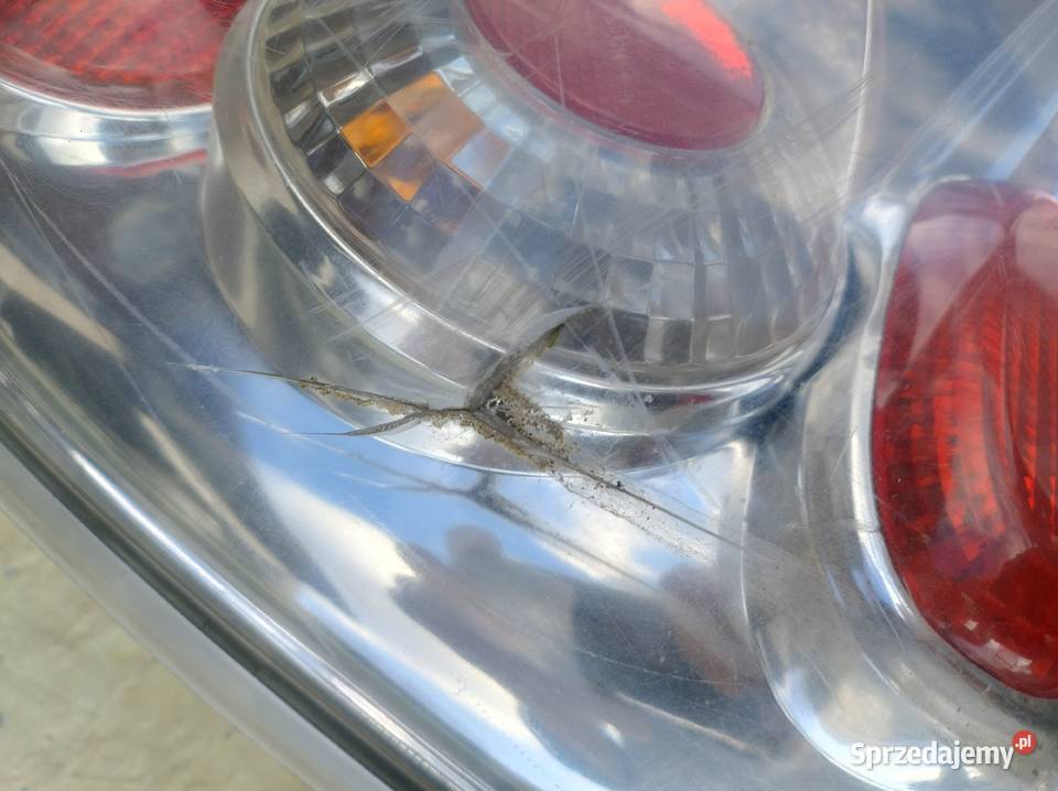 Lampy tylne lewa i prawa Renault clio II Lift osobowe Lampy tylne lubelskie Zahajki-Kolonia