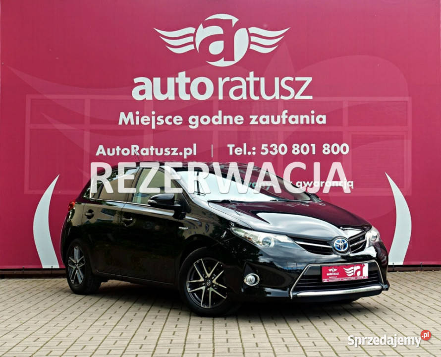 Toyota Auris R E Z E R W A C J A II 2012 Rok produkcji 2015 Warszawa