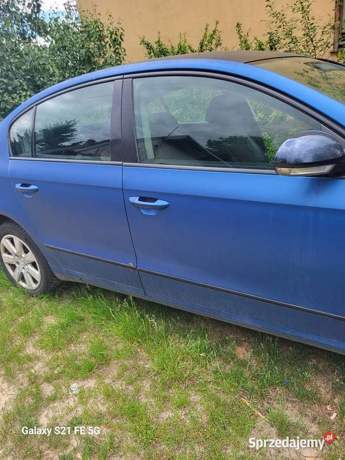 Volkswagen Passat B6 22 benzyna z 2006 roku benzyna