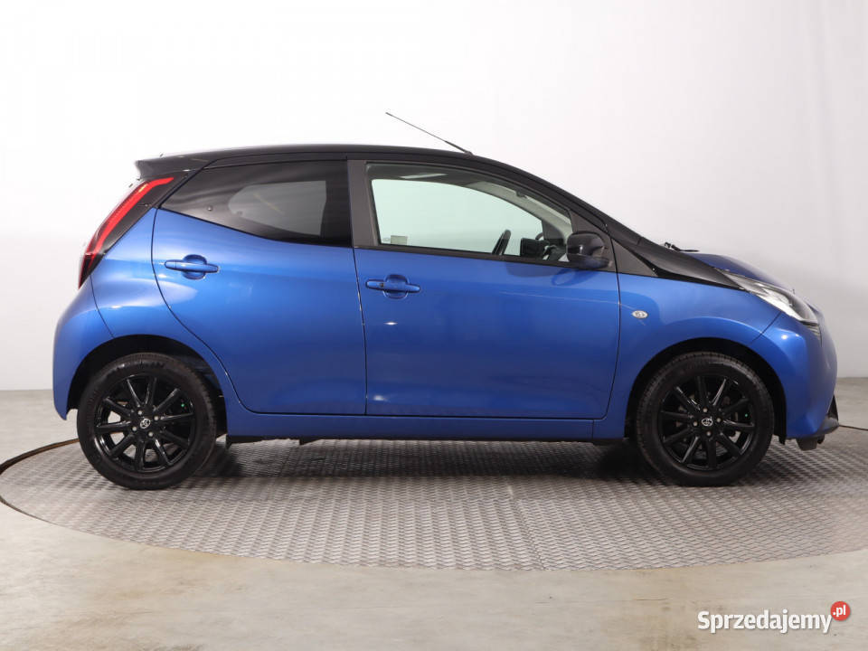 Toyota Aygo 10 VVTi czujnik parkowania śląskie Katowice