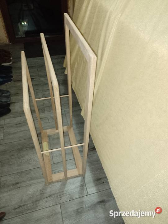 Stojak na reczniki Lutogniew