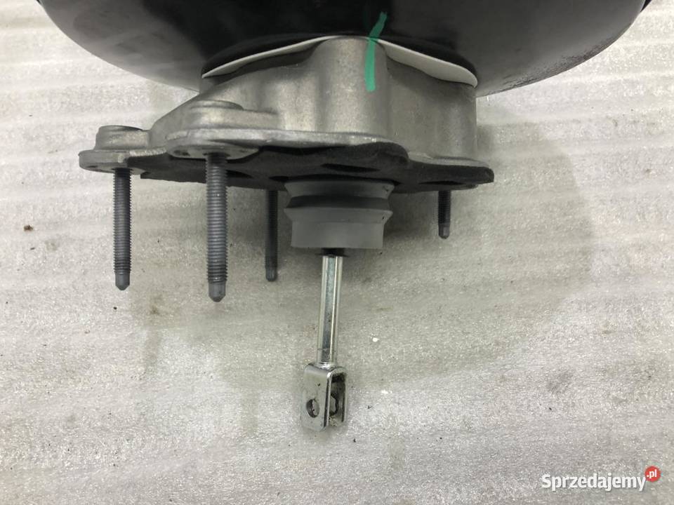 SERWO HAMULCOWE 472104797R DACIA DUSTER II