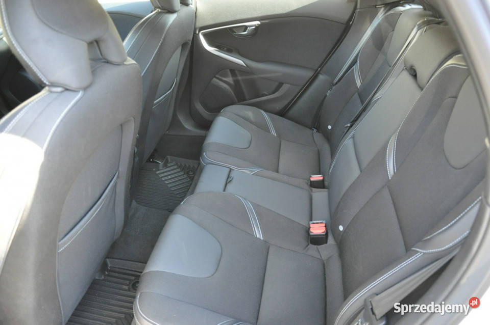Volvo V40 16T 150 T3 Momentum Nowy Rozrząd i aluminiowe felgi Dąbrowa Górnicza