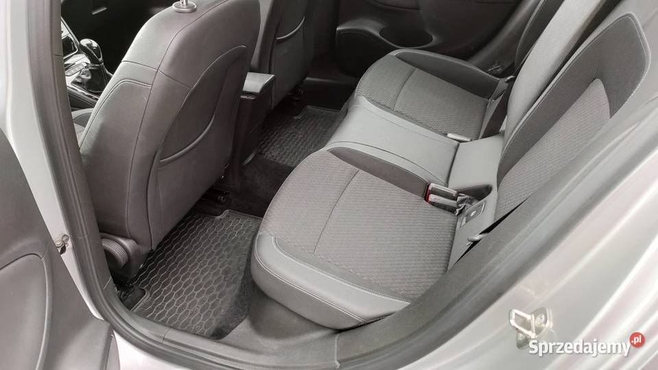 Opel Astra 16 CDTI136 polski salon bezwypadkowy srebrny Kraków