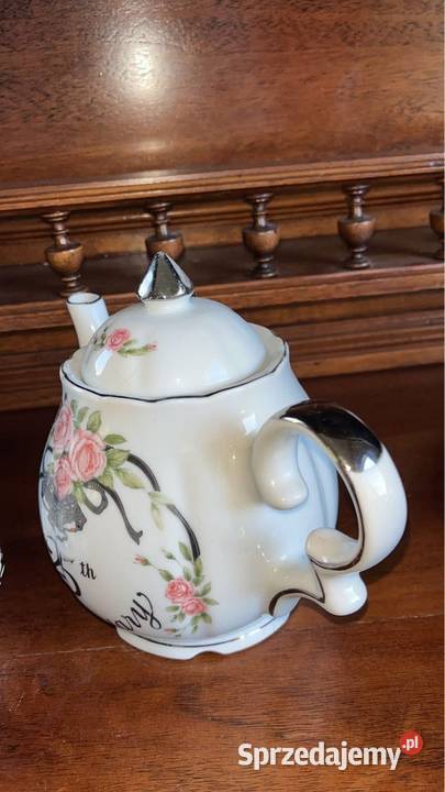 Dzbanek herbaty Z pozytywką Syg Lofton Japan