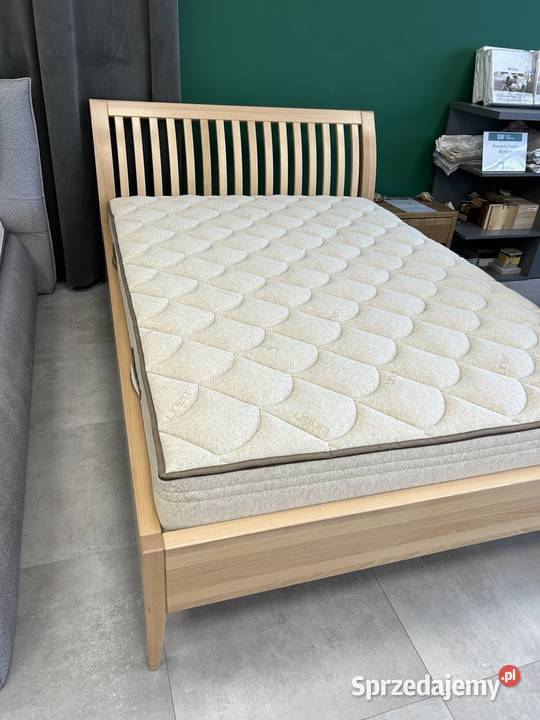 Łóżko drewniane bukowe 140x200 sprzedam
