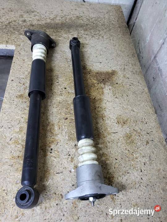 mocowania i amortyzatory przód i tył komplet Rok produkcji 2003 Żory