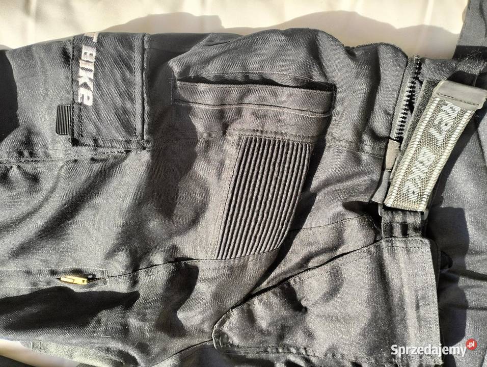Kombinezon motocyklowy XL Rozmiar 104 Strzelin sprzedam