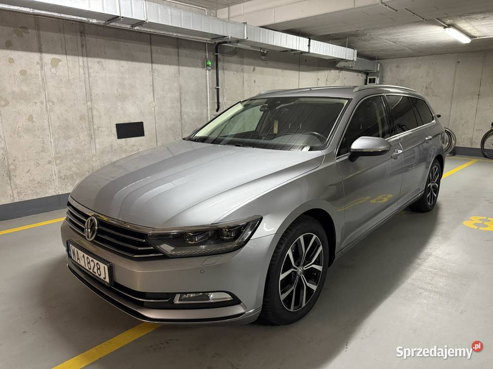 VW Passat B8 kombi 2017 benzyna 18 automat Warszawa