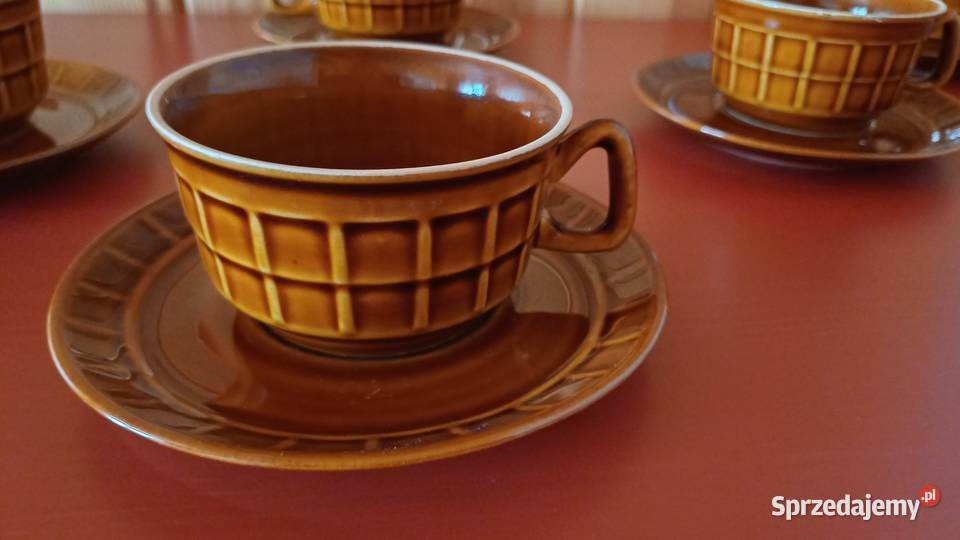 Komplet filiżanek ze spodkami Porcelit Pruszków Warszawa
